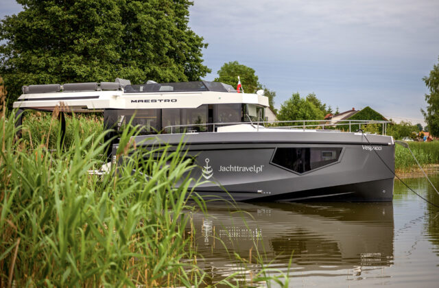 , Nautika 1300 Yacht Reservation