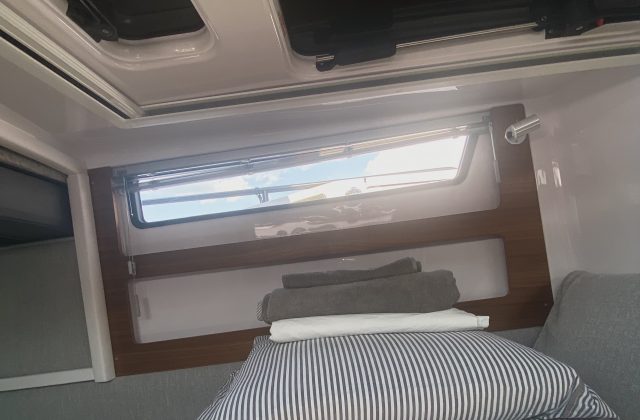 , Yacht booking Axopar 28 Cabin BRABUS Line