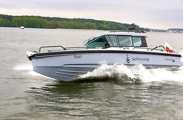 , Yacht booking Axopar 28 Cabin BRABUS Line