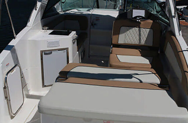 , Yacht booking Bayliner C8