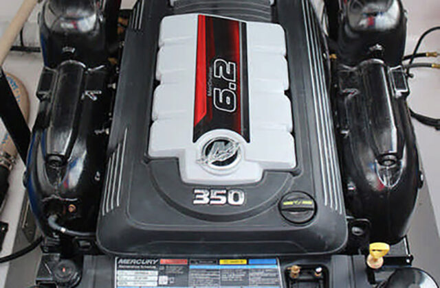 , Yacht booking Bayliner C8