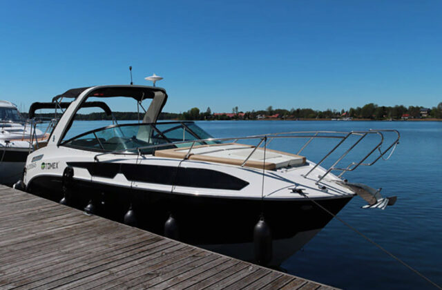 , Yacht booking Bayliner C8