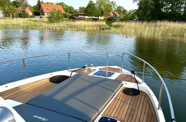 , Reservation of the Futura 40 80 KM yacht (no patent)