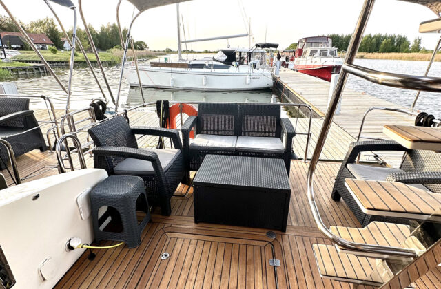 , Reservation of the Futura 40 80 KM yacht (no patent)